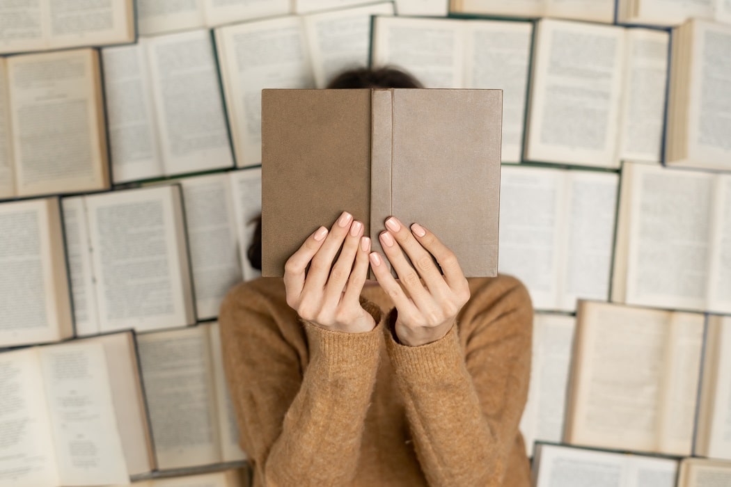 How Many Books Are Published Each Year? [2023 Statistics] - Toner Buzz