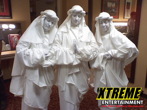 Living Statues Living Statues