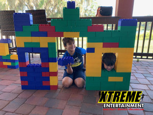 Giant Blocks Giant Blocks