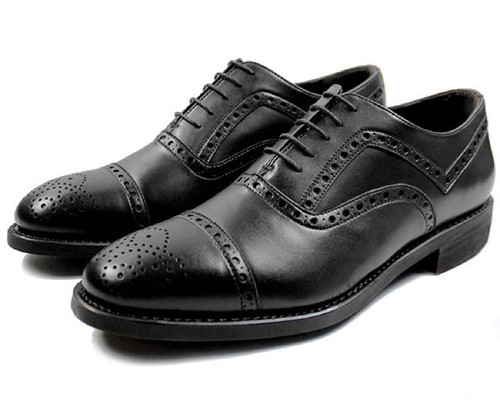 Wills Vegan Goodyear Welt Brogues - Black