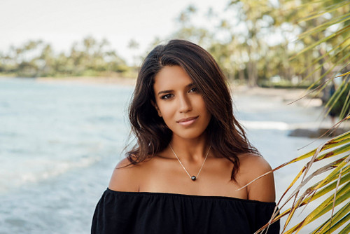 model wearing Tahitian Pearl Float Sterling Silver Chain Necklace