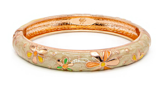 Medium Island Bangle - Honu Design: Cream