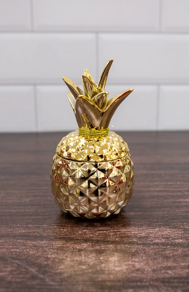 WaiWai Ceramic Pineapple Candle 3.2 oz: Pineapple