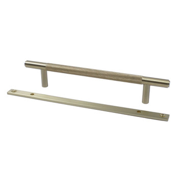 Century, Diamond Knurling, 5 1/16" (128mm) Brass Knurled Bar Pull with Backplate, Satin Brass