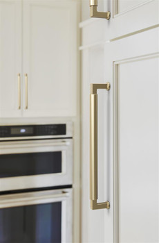 Amerock, Balon, 8 13/16" (224mm) Straight Pull, Golden Champagne - installed 1