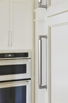 Amerock, Balon, 8 13/16" (224mm) Straight Pull, Satin Nickel - installed 1