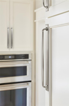 Amerock, Maymont, 12 5/8" (320mm) Pull Backplate, Satin Nickel - installed 1