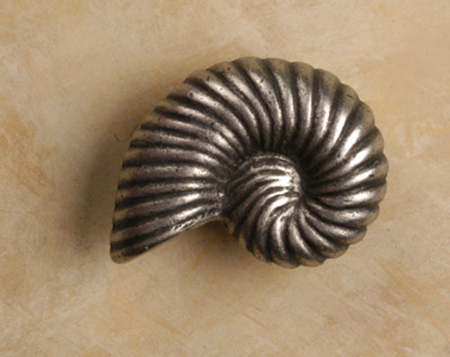 Anne at Home, Large Nautilus Knob