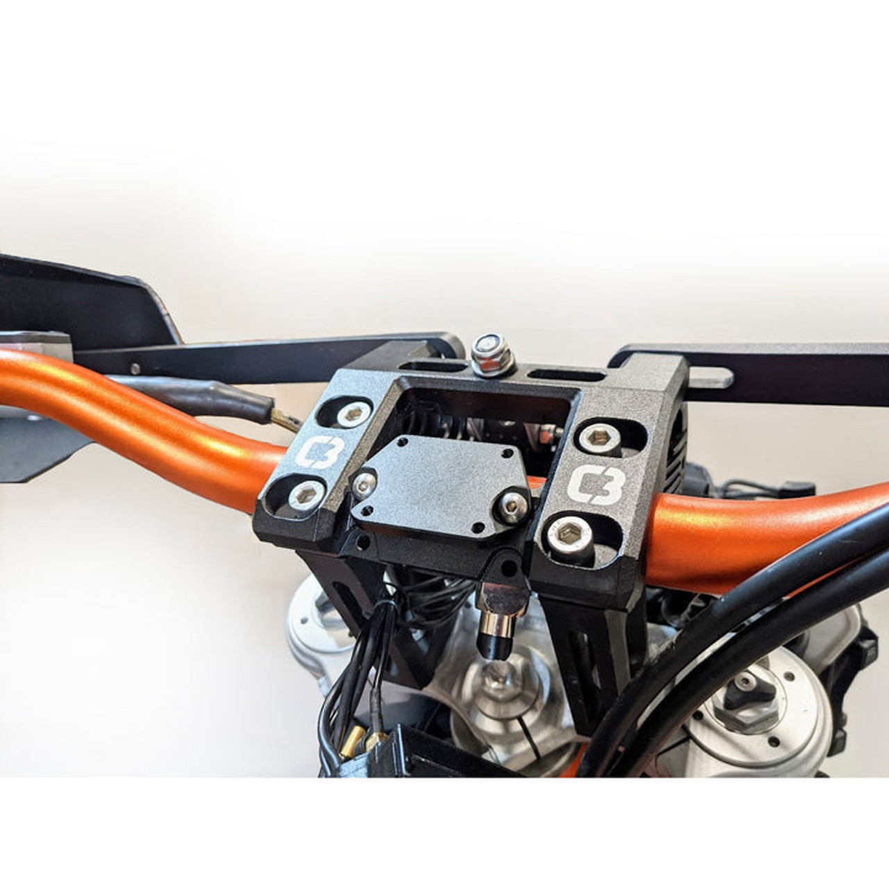C3 GPS mount plate, Voyager Pro / Garmin / TomTom / Magellan / RAM ball / etc (AMPS-type dock to C3 top clamps)