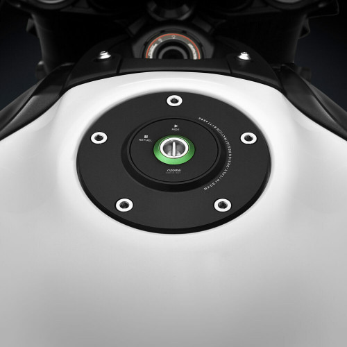 Gas Cap Locking Black/Green Kaw