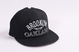 Brooklyn in Oakland Black - Fitted