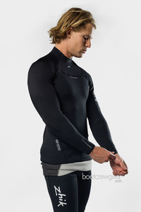 Zhik Microfleece Wetsuit Top Mens – side view showing stretch panels Zhik Microfleece Wetsuit Top Mens – side view showing stretch panels