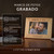 Marco de fotos «Papá y yo», mostrando la calidad del grabado y los detalles de construcción del producto.
