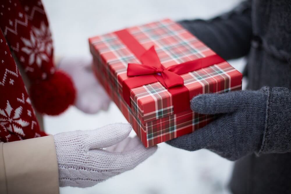 Personalized Christmas Gift Guide for Her