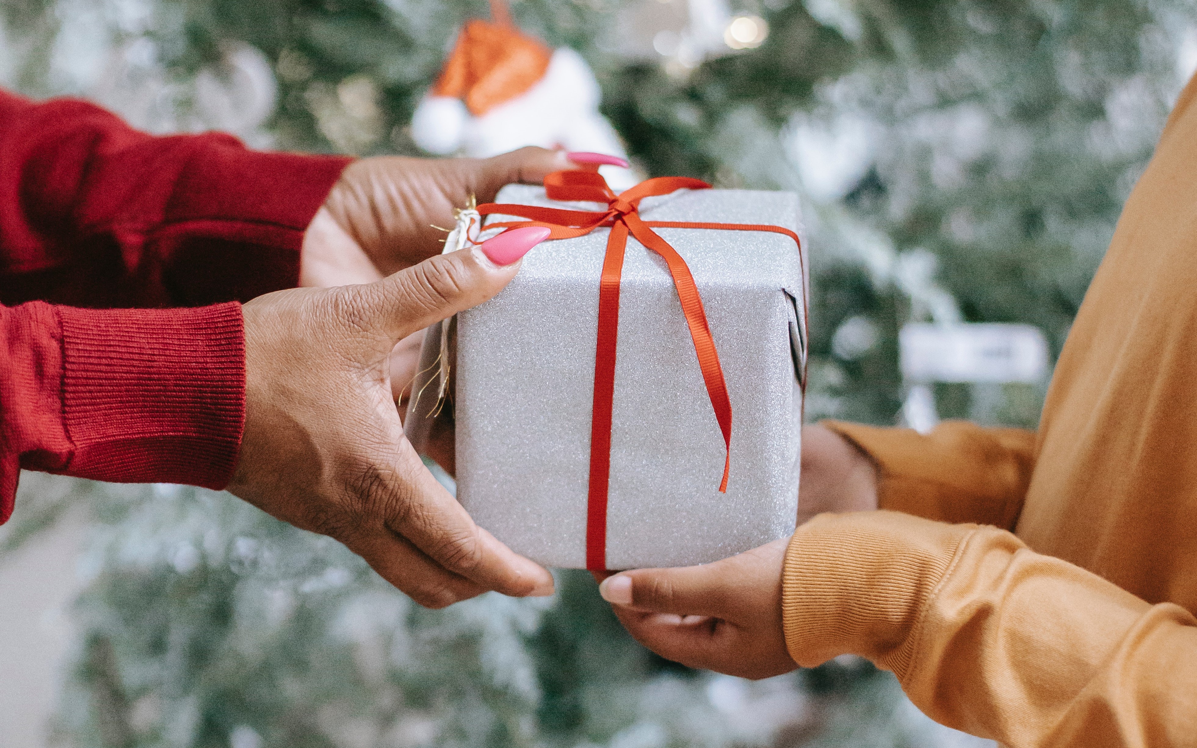 Bulk Personalized Gifts for Employees, Clients or Weddings