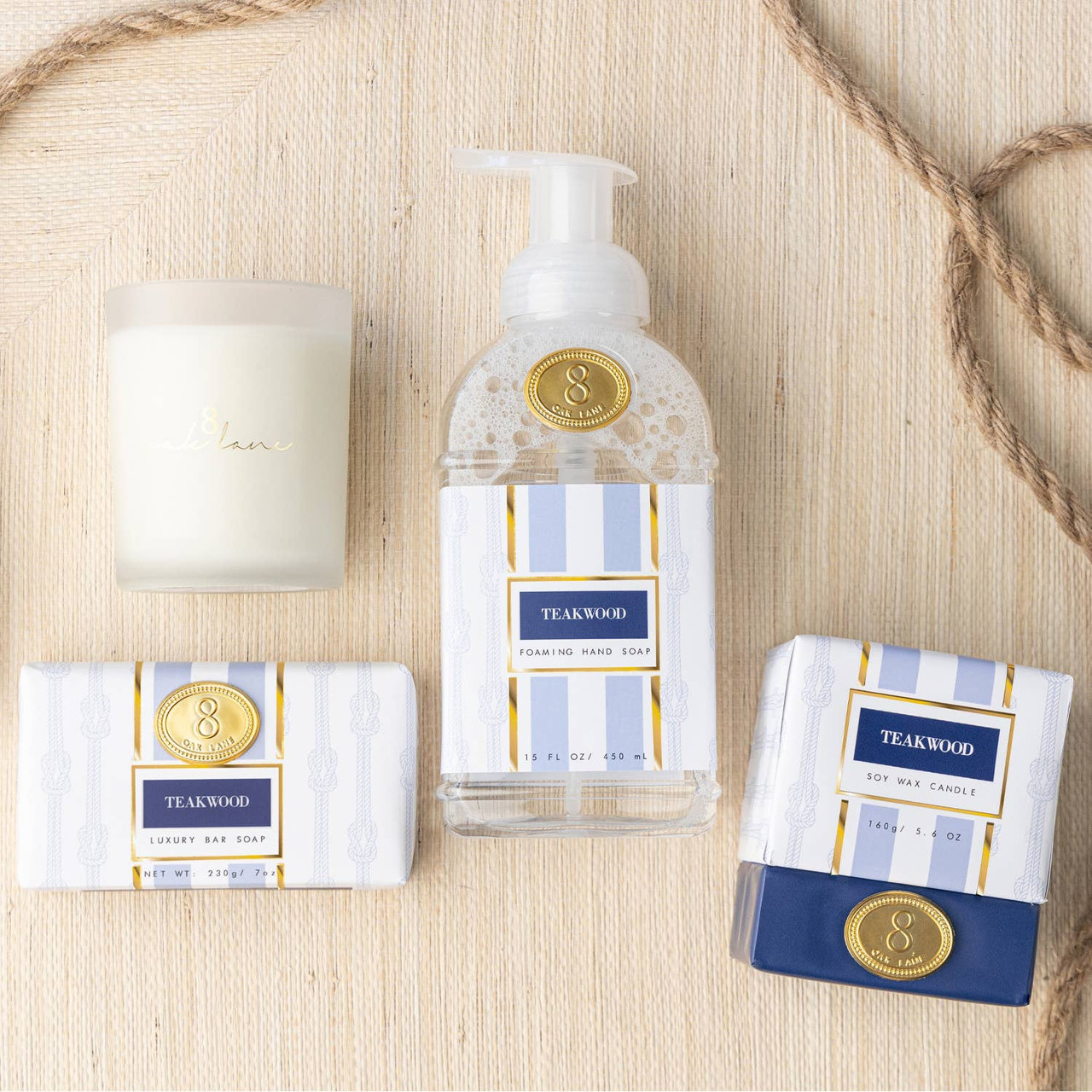8 Oak Lane Teakwood Soy Wax Candle - Thumbnail 5