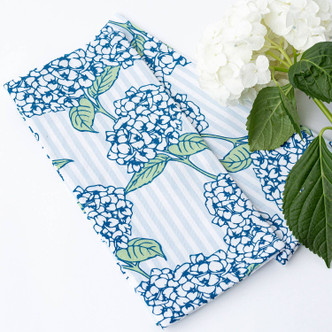 Hydrangea Stem Oven Mitt Set - 8 Oak Lane