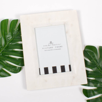 White Marble 4 x 6 Picture Frame