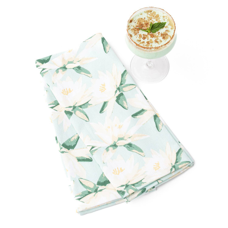 8 Oak Lane magnolia mint kitchen towel set with green floral pattern on white background (front view)