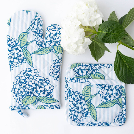 Hydrangea Stem Oven Mitt Set - 8 Oak Lane