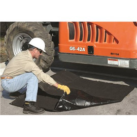 ULTRATECH INTERNATIONAL ABSORBENT TARP, 5' X 5'