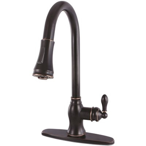 Kingston Brass Classic Single-Handle Pull-Down Sprayer Kitchen Faucet in Oil Rubbed Bronze