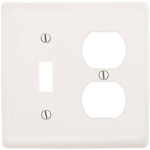 HUBBELL WIRING 2-Gang White Toggle and Duplex Wall Plate