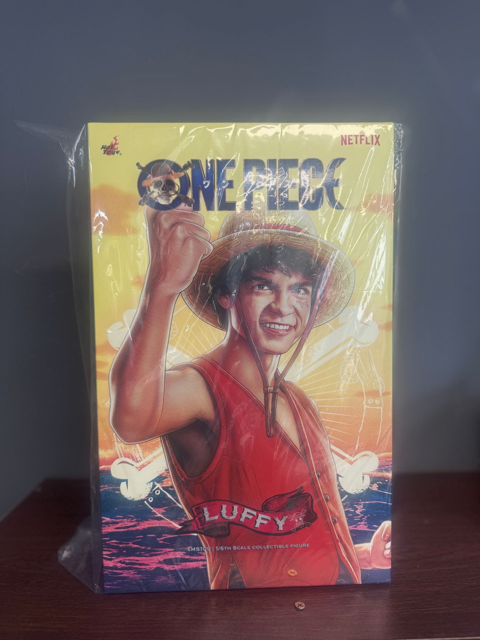 ホットトイズ TMS109 ワンピース モンキー・D・ルフィ 1/6 Luffy One Piece TMS109 Monkey D. Luffy 1/6th Scale Collectible Figure