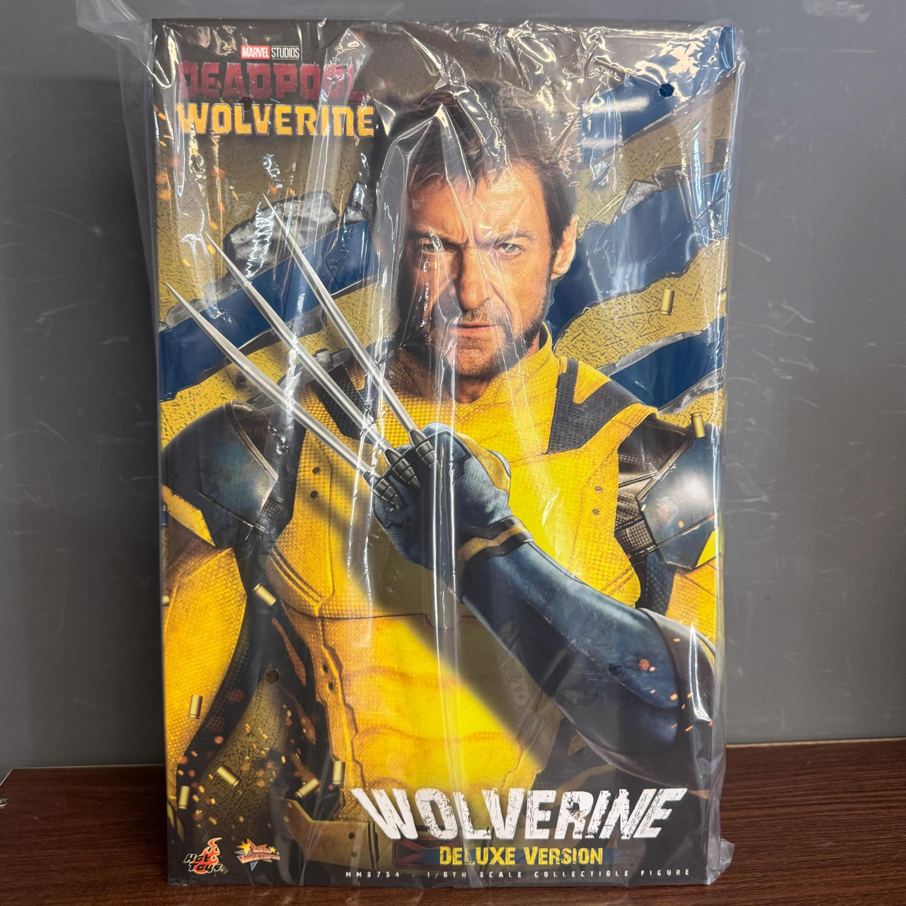 Hot Toys MMS754 Deadpool & Wolverine 1/6 Figure (Deluxe Version)