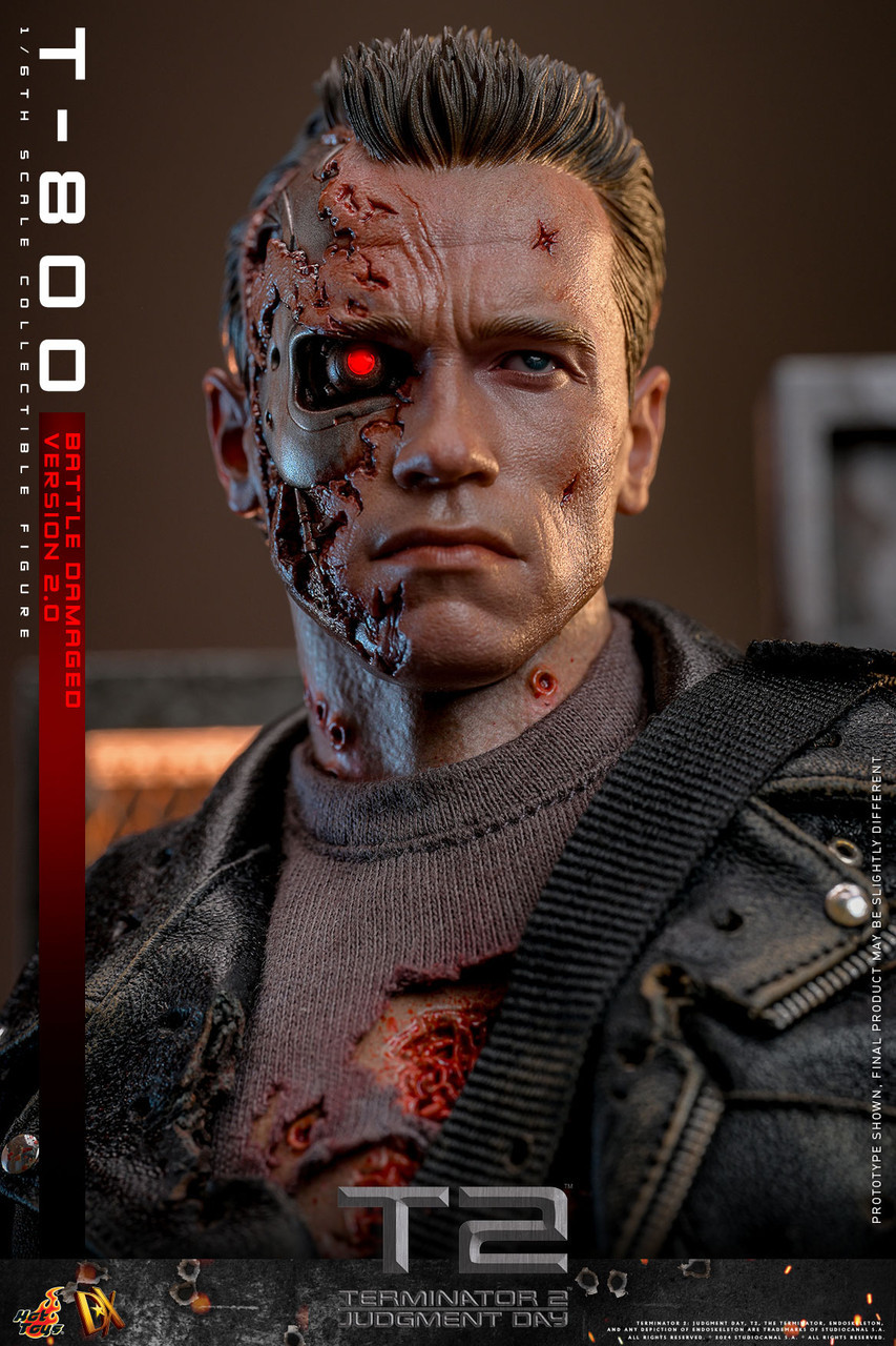 Hot Toys DX46 T-800 (Battle Damaged Version 2.0) 1/6 Figure In Stock