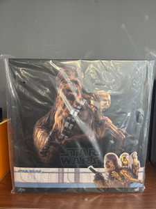 Hot Toys MMS766 Chewbacca with Disassembled C‑3PO 1/6 Scale Collectible Figure