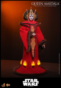 Hot Toys MMS883 Queen Amidala – Star Wars: The Phantom Menace 1/6 Scale Figure
