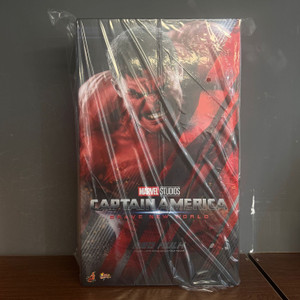 Hot Toys MMS797 Red Hulk Captain America: Brave New World 1/6 Figure In Stock