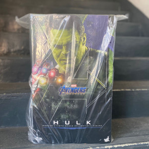 Hot Toys Avengers: Endgame MMS558 Hulk 1/6th Scale Collectible Figure Hot Toys Avengers: Endgame MMS558 Hulk 1/6th Scale Collectible Figure