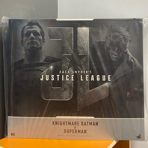Hot Toys TMS038 Knightmare Batman and Superman Zack Snyder's Justice League Action Figure Hot Toys TMS038 Knightmare Batman and Superman Zack Snyder's Justice League Action Figure