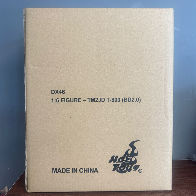 Hot Toys DX46 T-800 (Battle Damaged Version 2.0) 1/6 Figure In Stock