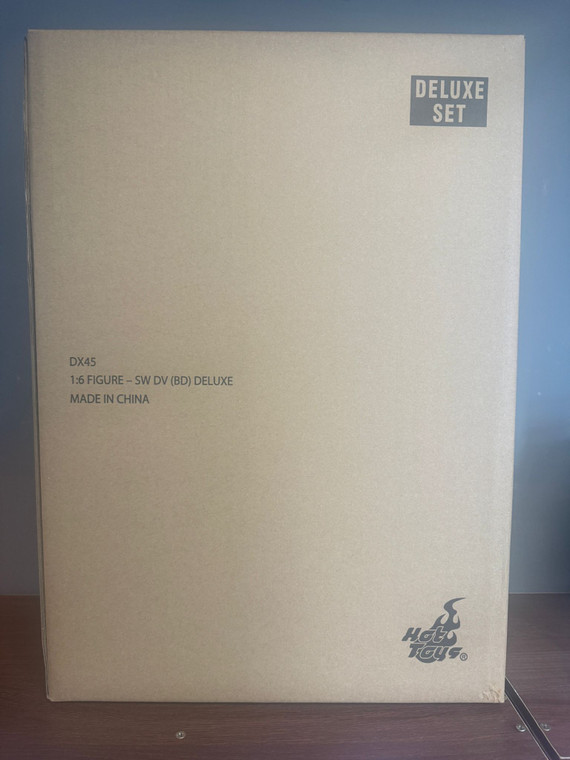 Hot Toys DX45 Star Wars Darth Vader (Battle Damaged) Deluxe Version 1/6 Collectible Figure