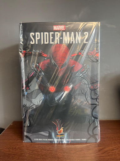 Hot Toys VGM61 Peter Parker (Superior Suit) Marvel's Spider-Man 2