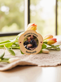 Personalised Flower-Shaped Magnetic Wooden Photo Frame – A Heart-warming Gift for Dad Personalised Flower-Shaped Magnetic Wooden Photo Frame – A Heart-warming Gift for Dad