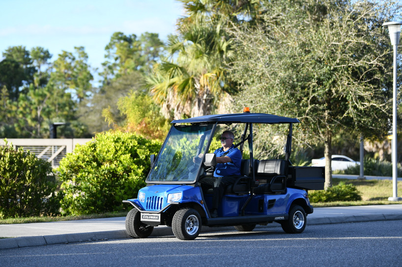 Columbia Journeyman LSV 4+2 Utility Vehicle