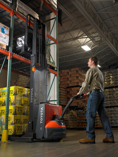 Toyota Walkie Stacker
