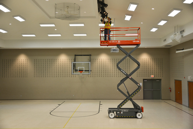 Skyjack Electric Scissor Lift