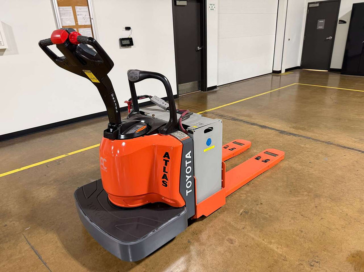 6000 lb Toyota Electric End-Controlled Rider Pallet Jack 8HBE30