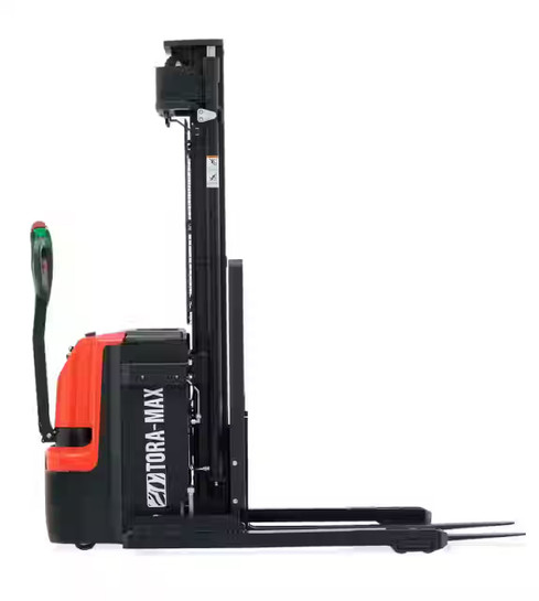 Toyota Tora-Max® Straddle Stacker