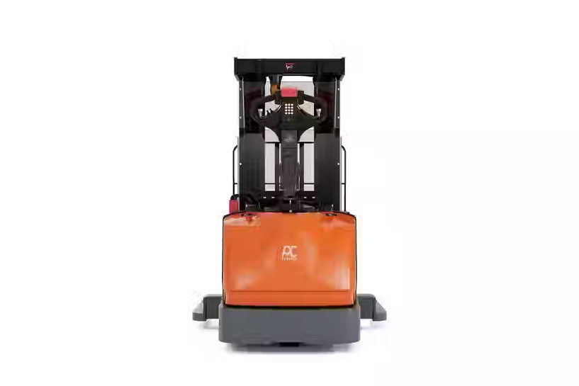 Toyota Walkie Straddle Stacker