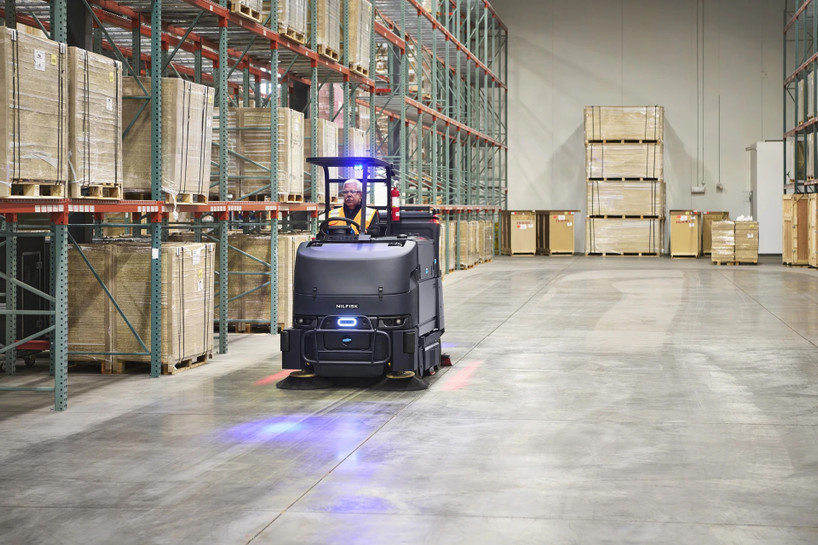 Nilfisk Advance CS7500 LI-ION Hybrid Sweeper-Scrubber
