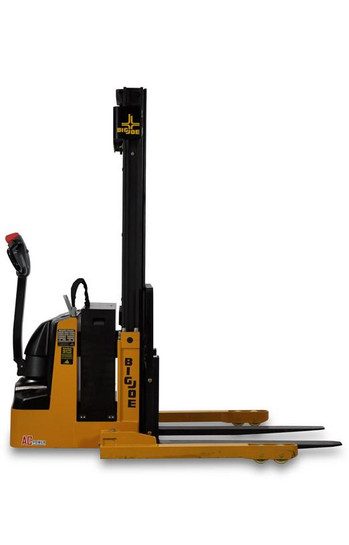 Big Joe Medium Duty AC Straddle Stacker PDS25