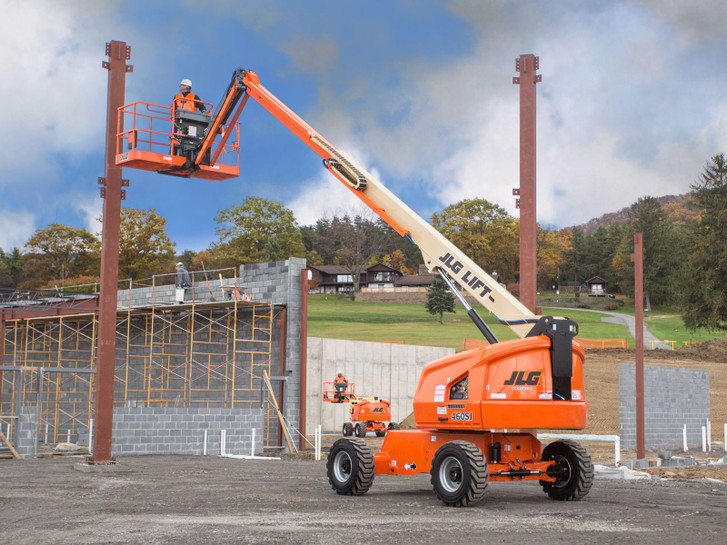 JLG Engine Powered Telescopic Boom Lift 460SJ