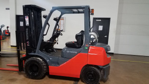 Used 5000 lb Toyota Core IC Pneumatic Forklift 8FGU25
