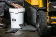 Spill Kit in a Bucket, Universal (AGBUCKET)